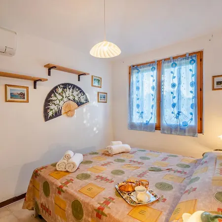 House 6 Beds Surrounded By Greenery Between Badesi And Isola Rossa