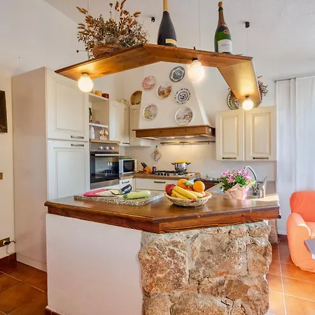 公寓 House 6 Beds Surrounded By Greenery Between Badesi And Isola Rossa *