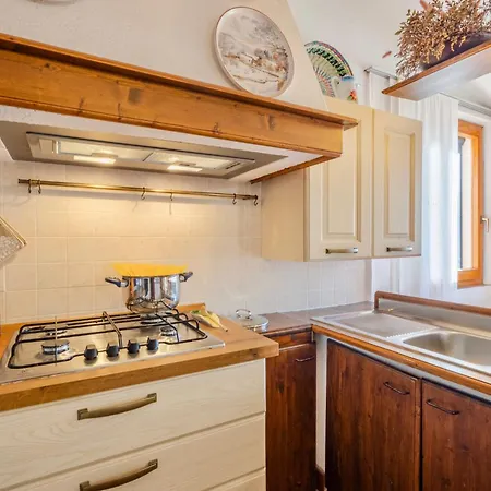House 6 Beds Surrounded By Greenery Between Badesi And Isola Rossa