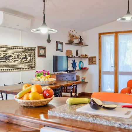 House 6 Beds Surrounded By Greenery Between Badesi And Isola Rossa 公寓 Trinità dʼAgultu