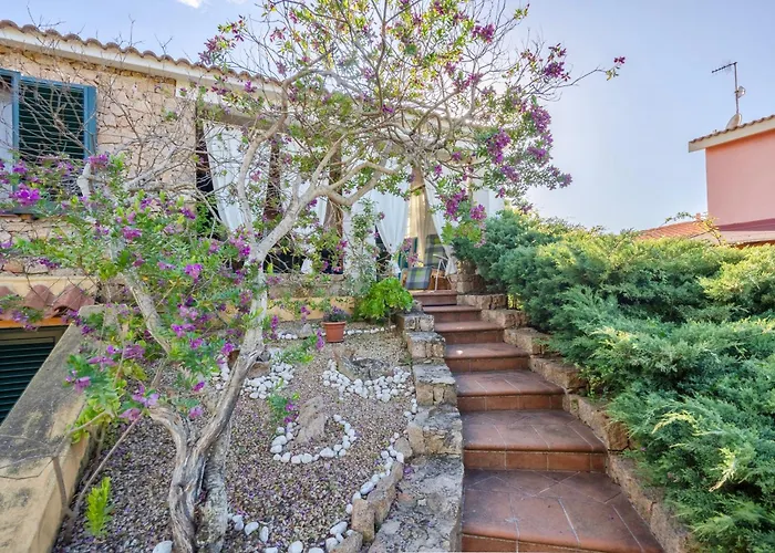 House 6 Beds Surrounded By Greenery Between Badesi And Isola Rossa