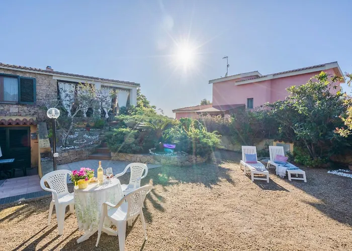 House 6 Beds Surrounded By Greenery Between Badesi And Isola Rossa Apartman Trinità dʼAgultu