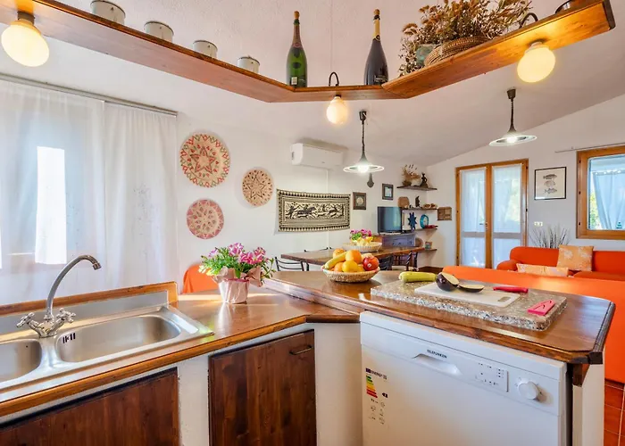 Apartman House 6 Beds Surrounded By Greenery Between Badesi And Isola Rossa Trinità dʼAgultu