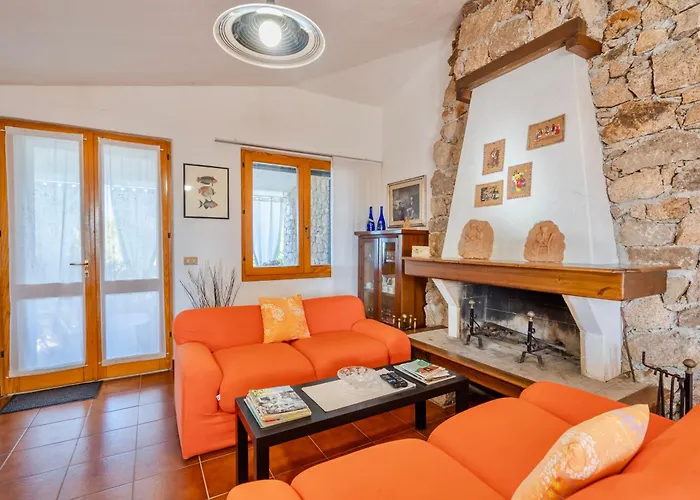 House 6 Beds Surrounded By Greenery Between Badesi And Isola Rossa Apartman Trinità dʼAgultu